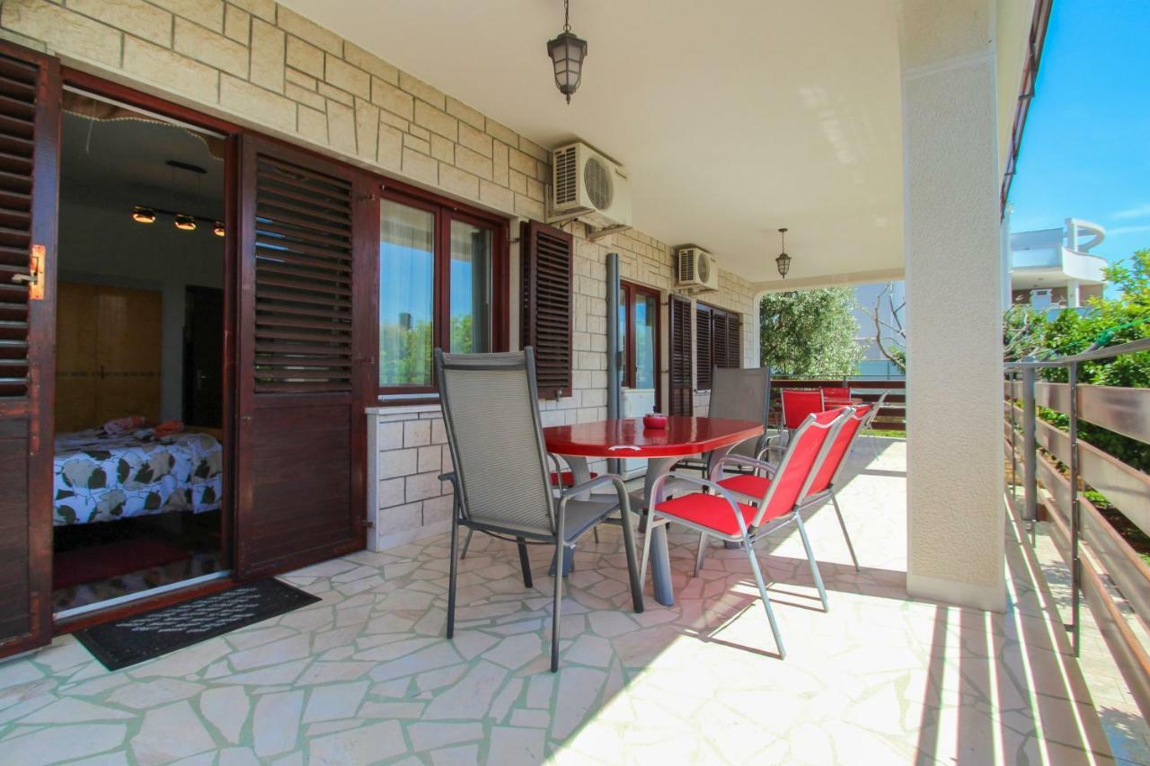 Zelena Oaza Apartment Novigrad Istria Exterior foto
